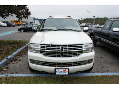 lincoln navigator 2008 white suv nav dvd gasoline 8 cylinders 4 wheel drive automatic 07712