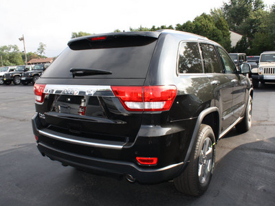 jeep grand cherokee 2012 black suv limited gasoline 8 cylinders 4 wheel drive automatic 07730