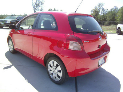 toyota yaris 2008 red hatchback gasoline 4 cylinders front wheel drive automatic 75503