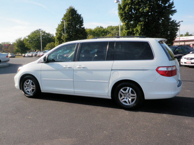 honda odyssey 2005 white van ex gasoline 6 cylinders front wheel drive automatic 55124