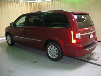 chrysler town and country 2012 cherry van touring l flex fuel 6 cylinders front wheel drive automatic 44883