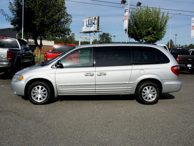 chrysler town and country 2003 silver van lxi gasoline 6 cylinders front wheel drive automatic 98371