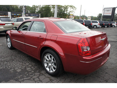 chrysler 300 2009 dk  red sedan touring gasoline 6 cylinders rear wheel drive automatic 08812