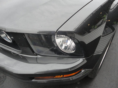 ford mustang 2007 gray coupe v6 deluxe gasoline 6 cylinders rear wheel drive automatic 45005
