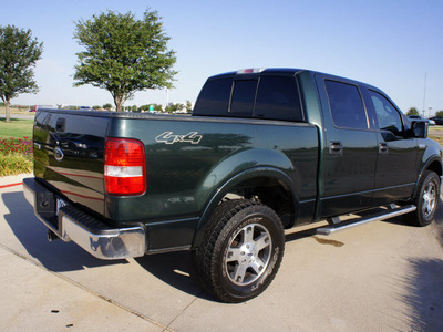 ford f 150 2004 green lariat gasoline 8 cylinders 4 wheel drive automatic with overdrive 76018