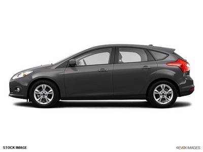 ford focus 2012 gray hatchback se gasoline 4 cylinders front wheel drive not specified 77388