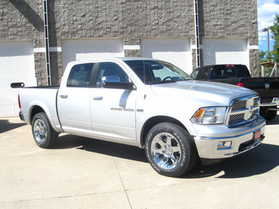 ram ram pickup 1500 2012 silver laramie gasoline 8 cylinders 4 wheel drive automatic 80301