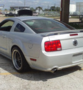 ford mustang 2005 silver coupe gt gasoline 8 cylinders rear wheel drive 5 speed manual 77037