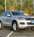 volkswagen touareg 2012 cool silver suv tdi lux diesel 6 cylinders all whee drive automatic 98226