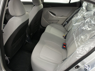 kia optima 2011 silver sedan lx gasoline 4 cylinders front wheel drive automatic 44060