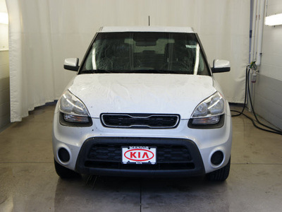 kia soul 2012 bright silver hatchback soul 4 cylinders front wheel drive automatic 44060