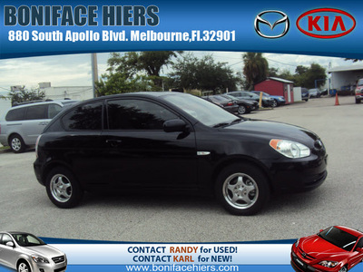 hyundai accent 2011 black hatchback gasoline 4 cylinders front wheel drive automatic 32901