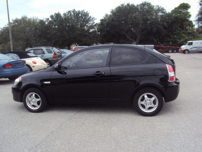 hyundai accent 2011 black hatchback gasoline 4 cylinders front wheel drive automatic 32901