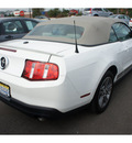 ford mustang 2010 white v6 premium gasoline 6 cylinders rear wheel drive automatic with overdrive 08902