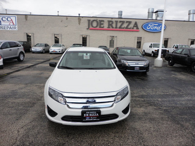 ford fusion 2012 white sedan s gasoline 4 cylinders front wheel drive automatic with overdrive 60546
