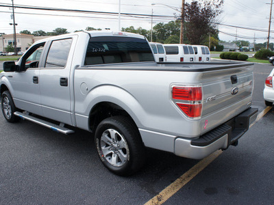 ford f 150 2011 gray xlt flex fuel 6 cylinders 2 wheel drive automatic with overdrive 08753