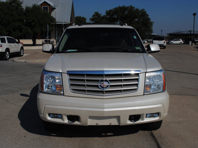 cadillac escalade ext 2005 white suv gasoline 8 cylinders all whee drive automatic 76087