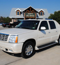 cadillac escalade ext 2005 white suv gasoline 8 cylinders all whee drive automatic 76087