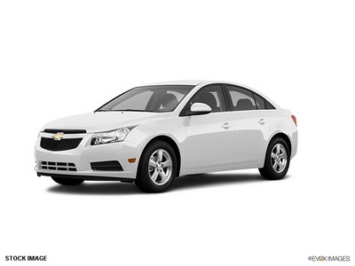 chevrolet cruze 2011 white sedan 2lt gasoline 4 cylinders front wheel drive 6 speed automatic 55391
