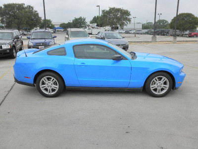 ford mustang 2010 lt  blue coupe v6 gasoline 6 cylinders rear wheel drive automatic 78238
