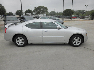 dodge charger 2010 silver sedan sxt gasoline 6 cylinders rear wheel drive automatic 78238