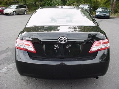 toyota camry 2010 black sedan 4 cylinders front wheel drive manual 06019