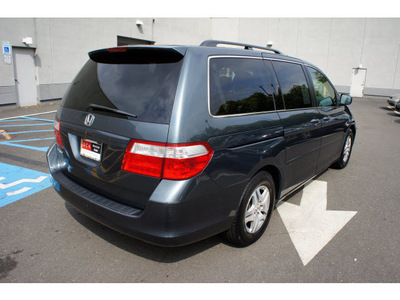 honda odyssey 2006 lt  green van ex l gasoline 6 cylinders front wheel drive automatic with overdrive 07044