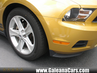 ford mustang 2010 gld coupe mustang gasoline 6 cylinders rear wheel drive not specified 33912