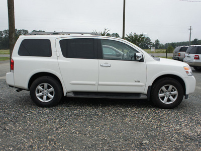 nissan armada 2008 white suv se ffv 8 cylinders 2 wheel drive 5 speed automatic 27569