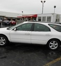 ford taurus 2001 white wagon gasoline 6 cylinders front wheel drive 4 speed automatic 43228