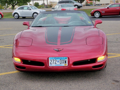 chevrolet corvette 2004 red 5 7 gasoline 8 cylinders rear wheel drive automatic with overdrive 56001