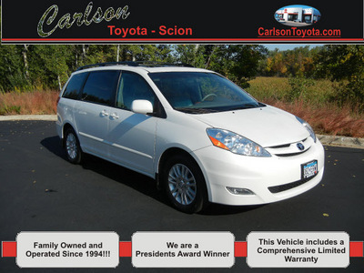 toyota sienna 2008 white van xle gasoline 6 cylinders front wheel drive automatic 55448