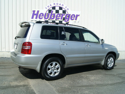 toyota highlander 2001 millennium silver suv gasoline 6 cylinders dohc all whee drive automatic 80905