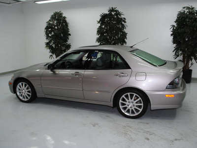 lexus is 300 2003 thundercloud sedan gasoline 6 cylinders rear wheel drive automatic 91731