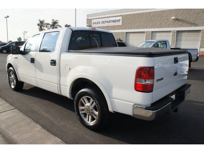 ford f 150 2005 white lariat gasoline 8 cylinders rear wheel drive automatic 91761