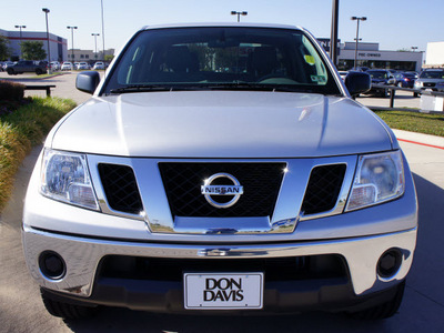 nissan frontier 2011 silver sv v6 gasoline 6 cylinders 2 wheel drive automatic with overdrive 76018