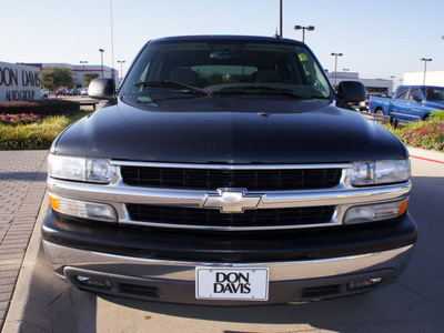 chevrolet tahoe 2004 black suv gasoline 8 cylinders rear wheel drive automatic 76018