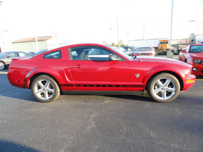 ford mustang 2009 red coupe gasoline 6 cylinders rear wheel drive 5 speed manual 60915