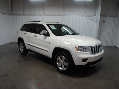 jeep grand cherokee 2011 white suv limited gasoline 6 cylinders 2 wheel drive automatic 76108