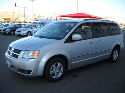 dodge grand caravan 2010 silver van sxt gasoline 6 cylinders front wheel drive automatic 79925