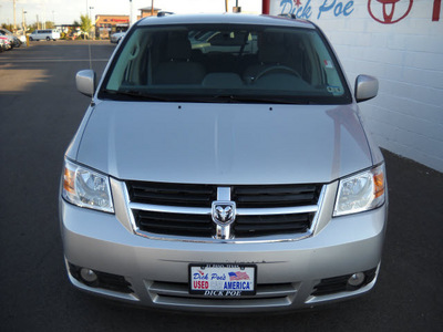 dodge grand caravan 2010 silver van sxt gasoline 6 cylinders front wheel drive automatic 79925