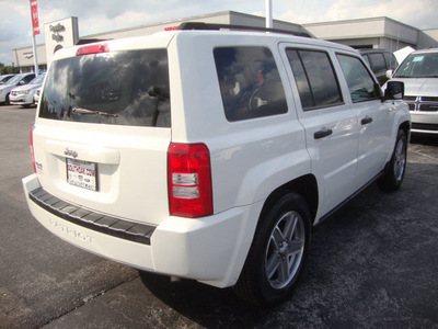 jeep patriot 2008 white suv sport gasoline 4 cylinders 4 wheel drive automatic 60443