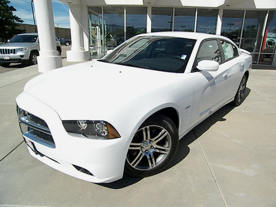 chrysler charger 2012 bright white r t gasoline 8 cylindershemi rear wheel drive automatic 81212