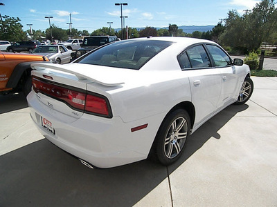chrysler charger 2012 bright white r t gasoline 8 cylindershemi rear wheel drive automatic 81212