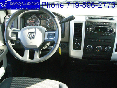 dodge ram pickup 1500 2009 bright silver slt gasoline 8 cylinders 4 wheel drive auto 6 spd 80910