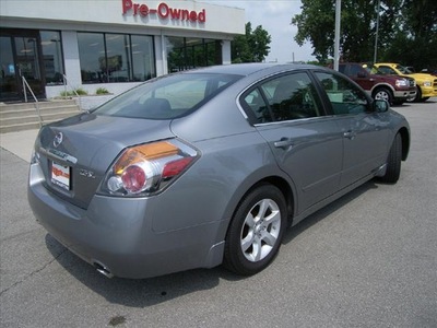 nissan altima 2008 gray sedan 2 5sl gasoline 4 cylinders front wheel drive automatic 46219