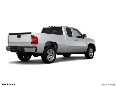 chevrolet silverado 1500 2011 silver pickup truck lt flex fuel 8 cylinders 2 wheel drive 4 speed automatic 77388