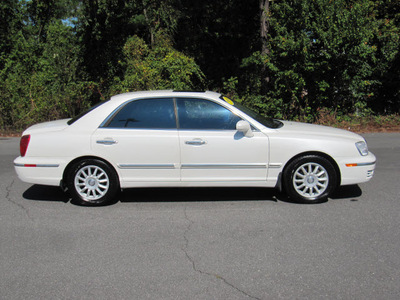 hyundai xg350 2004 white sedan l gasoline 6 cylinders front wheel drive automatic 28805