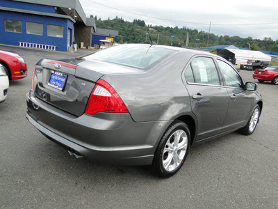 ford fusion 2012 sterling gray metal sedan se gasoline 4 cylinders front wheel drive 6 speed automatic 98032