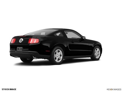 ford mustang 2012 black coupe gasoline 6 cylinders rear wheel drive automatic 98032